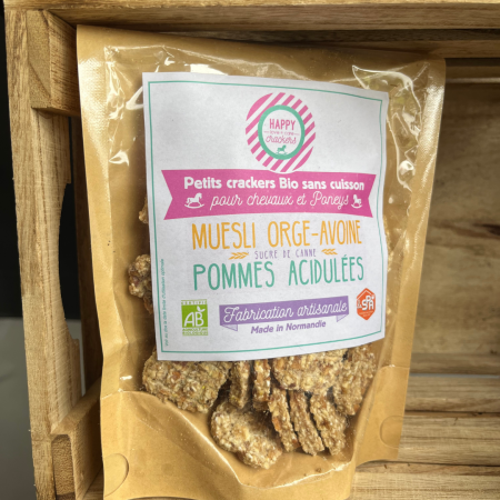 Une friandise cheval Happy Crackers naturel, riche en nutriments et en vitamines Une friandise cheval Happy Crackers naturel, riche en nutriments et en vitamines